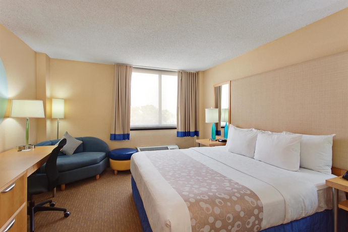 Imagen de la habitación del Hotel Hilton Garden Inn Los Angeles Airport. Foto 11