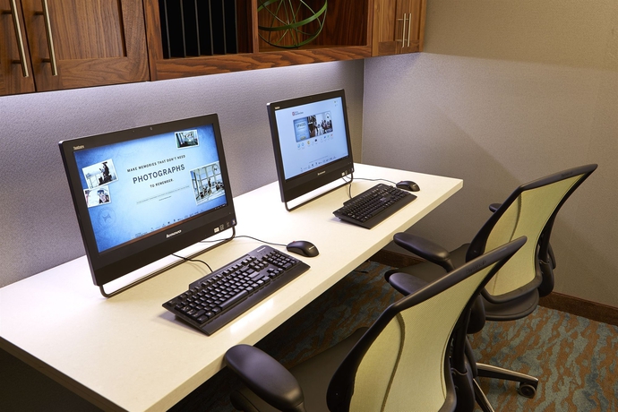 Imagen de los interiores del Hotel Hilton Garden Inn Los Angeles/redondo Beach. Foto 10