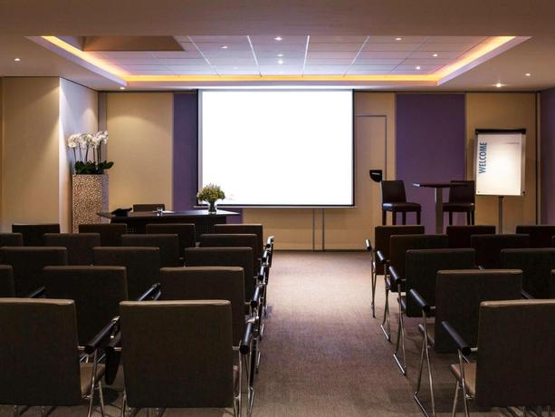 Imagen de los interiores del Hotel Hilton Garden Inn Marseille Provence Airport. Foto 9