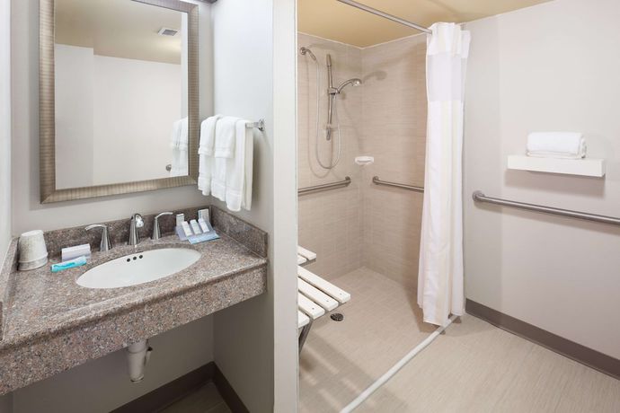 Imagen de la habitación del Hotel Hilton Garden Inn McAllen Airport. Foto 9