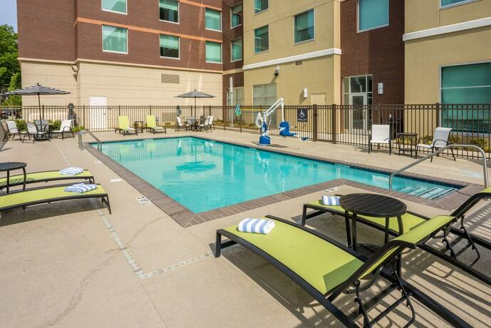 Imagen de la piscina del Hotel Hilton Garden Inn Memphis East/Germantown, Tn. Foto 34