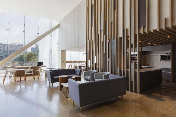 Imagen de los interiores del Hotel Hilton Garden Inn Mexico City Santa Fe. Foto 13