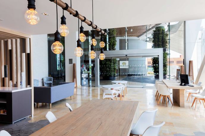 Imagen de los interiores del Hotel Hilton Garden Inn Mexico City Santa Fe. Foto 17