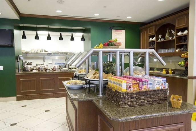 Imagen del bar/restaurante del Hotel Hilton Garden Inn Miami Airport West. Foto 5