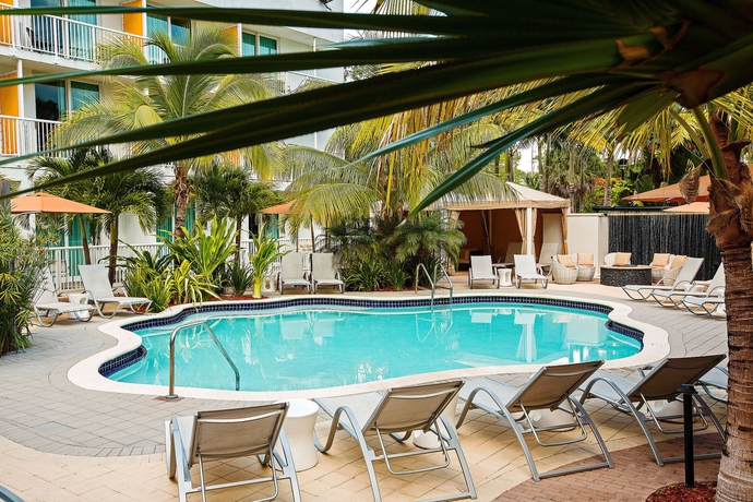 Imagen de la piscina del Hotel Hilton Garden Inn Miami Brickell South. Foto 9