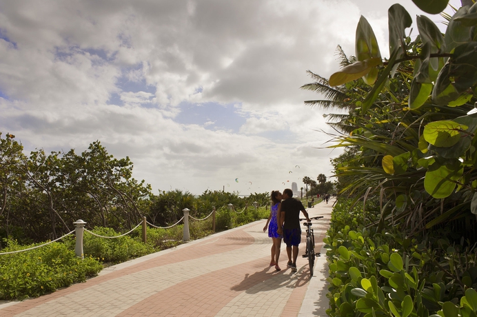 Imagen de los exteriores del Hotel Hilton Garden Inn Miami South Beach. Foto 14