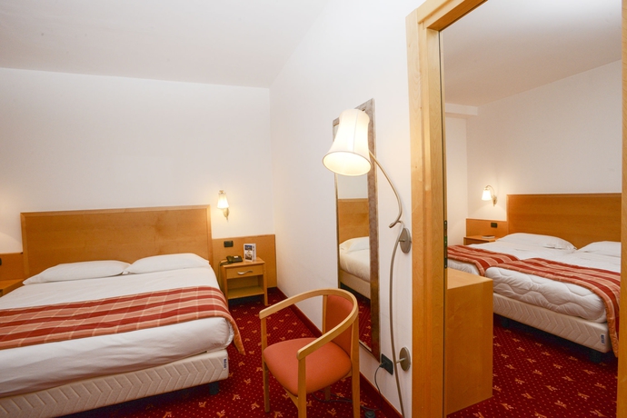 Imagen de la habitación del Hotel Hilton Garden Inn Milan Malpensa. Foto 9