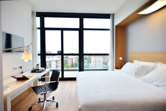 Imagen de la habitación del Hotel Hilton Garden Inn Milan North. Foto 6