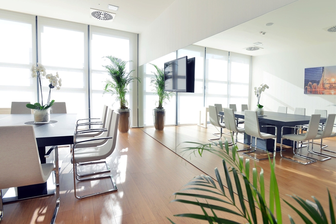 Imagen de los interiores del Hotel Hilton Garden Inn Milan North. Foto 14