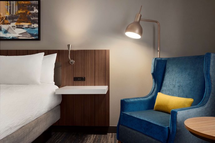 Imagen de la habitación del Hotel Hilton Garden Inn Milwaukee Brookfield Conference Center, Wi. Foto 14