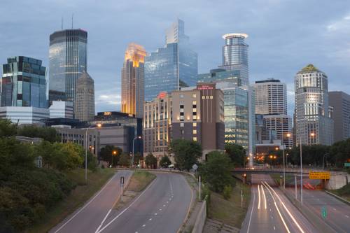 Imagen de la habitación del Hotel Hilton Garden Inn Minneapolis Downtown. Foto 2