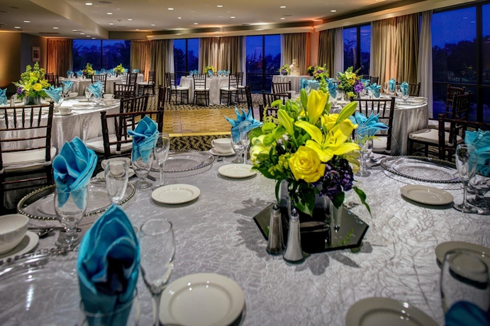 Imagen de los interiores del Hotel Hilton Garden Inn Monterey. Foto 11