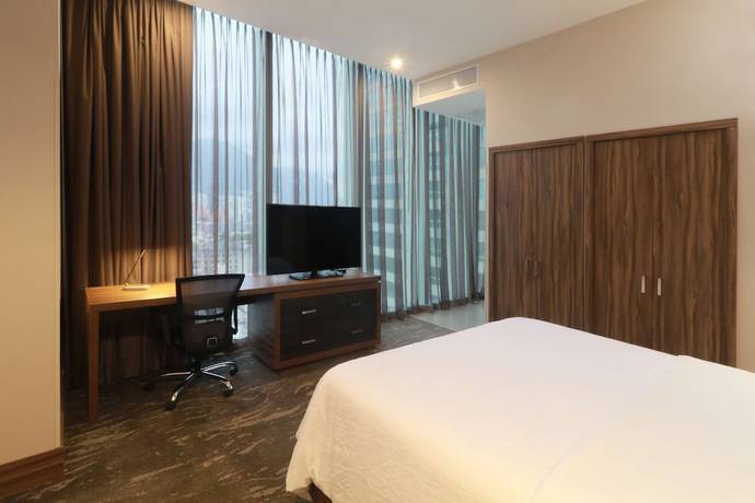 Imagen de la habitación del Hotel Hilton Garden Inn Monterrey Obispado. Foto 4