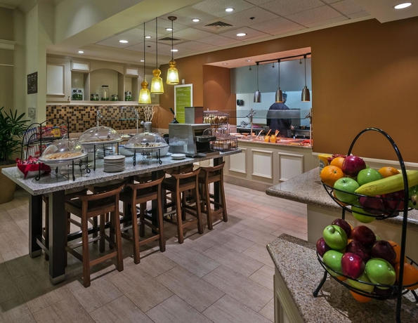 Imagen del bar/restaurante del Hotel Hilton Garden Inn Montgomery East. Foto 2