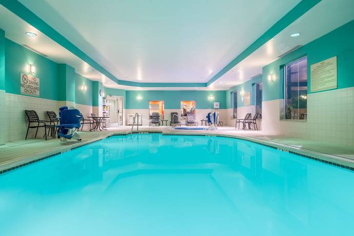 Imagen de la piscina del Hotel Hilton Garden Inn Morgantown. Foto 20