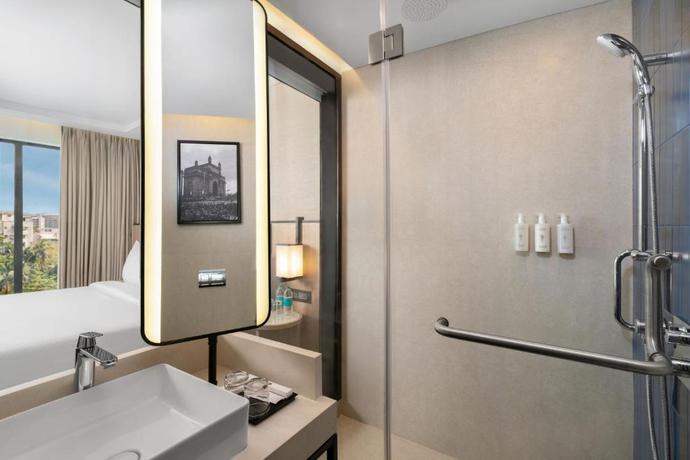 Imagen general del Hotel Hilton Garden Inn Mumbai International Airport. Foto 2