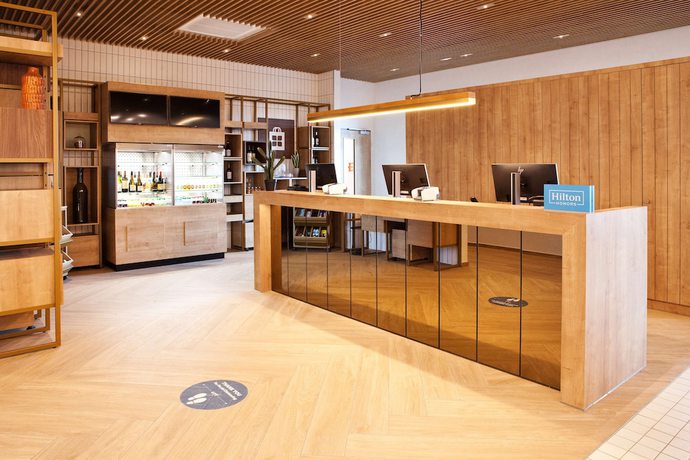 Imagen de los interiores del Hotel Hilton Garden Inn Munich Messe. Foto 16
