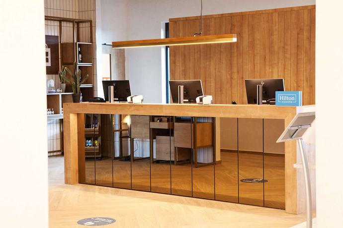 Imagen de los interiores del Hotel Hilton Garden Inn Munich Messe. Foto 17