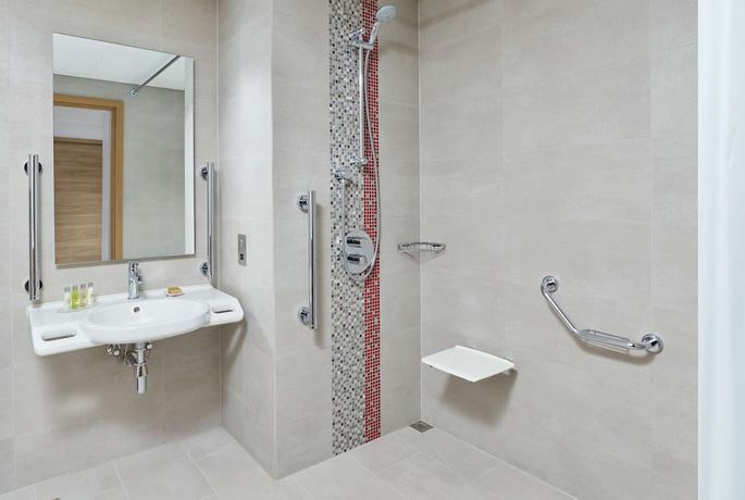 Imagen de la habitación del Hotel Hilton Garden Inn Muscat Al Khuwair. Foto 3