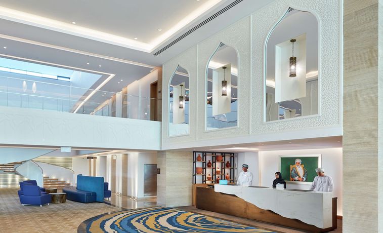 Imagen de los interiores del Hotel Hilton Garden Inn Muscat Al Khuwair. Foto 19