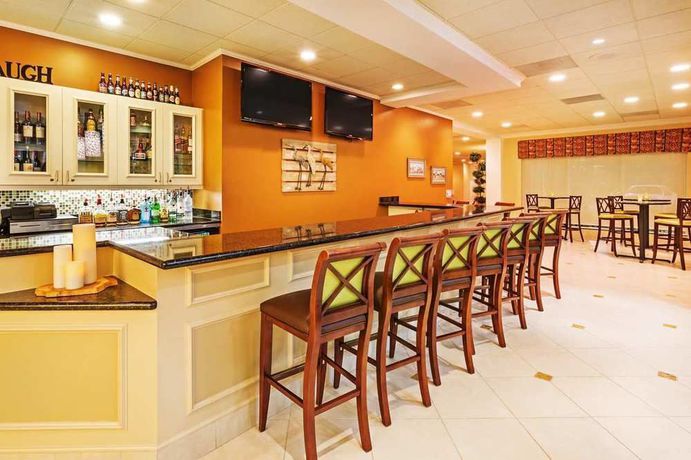 Imagen de la piscina del Hotel Hilton Garden Inn Myrtle Beach/coastal Grand Mall. Foto 15