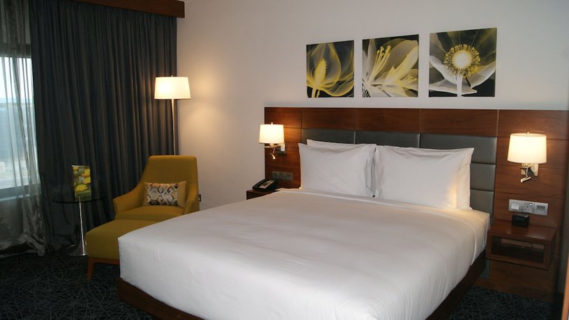 Imagen de la habitación del Hotel Hilton Garden Inn Nairobi Airport. Foto 6