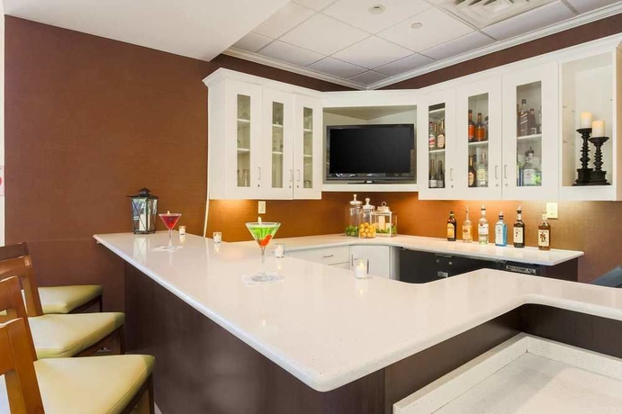 Imagen del bar/restaurante del Hotel Hilton Garden Inn Nanuet. Foto 3