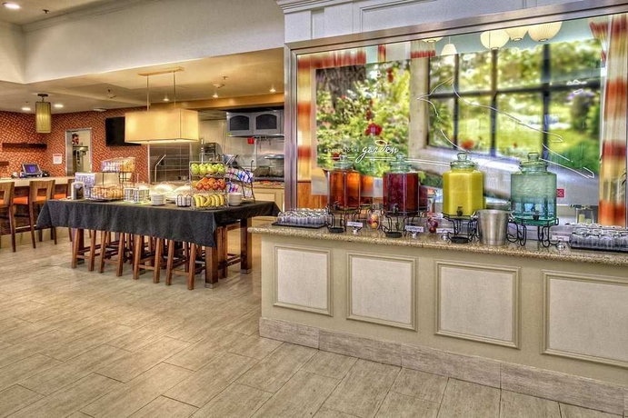 Imagen del bar/restaurante del Hotel Hilton Garden Inn Nashville Airport. Foto 4
