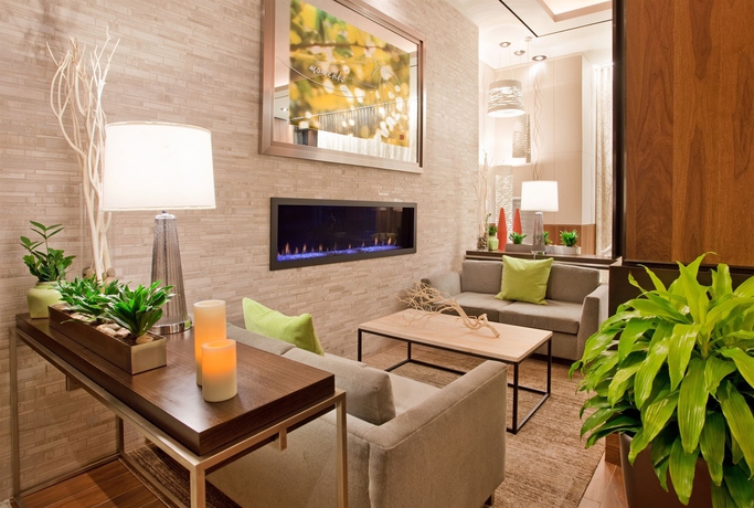 Imagen de los interiores del Hotel Hilton Garden Inn New York Central Park South. Foto 11