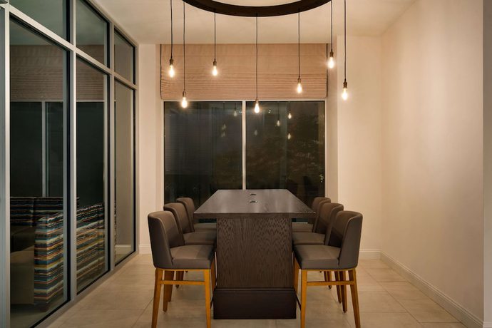 Imagen de los interiores del Hotel Hilton Garden Inn New York Times Square South. Foto 17