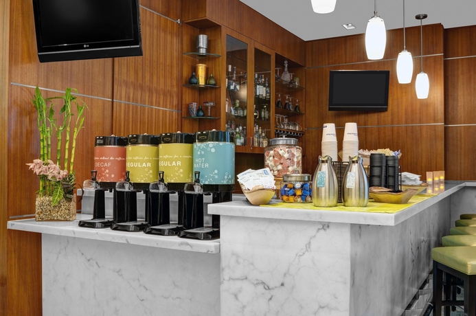 Imagen del bar/restaurante del Hotel Hilton Garden Inn New York - West 35th St.. Foto 5