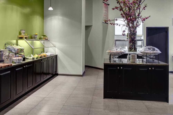 Imagen del bar/restaurante del Hotel Hilton Garden Inn New York/Manhattan-Chelsea. Foto 6