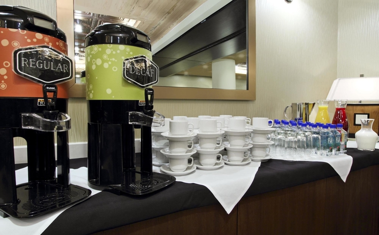 Imagen del bar/restaurante del Hotel Hilton Garden Inn New York/Midtown Park Ave. Foto 3