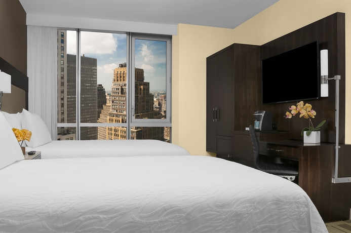 Imagen de la habitación del Hotel Hilton Garden Inn New York-Times Square Central. Foto 10