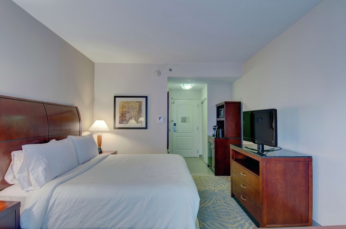 Imagen de la habitación del Hotel Hilton Garden Inn Norwalk. Foto 11