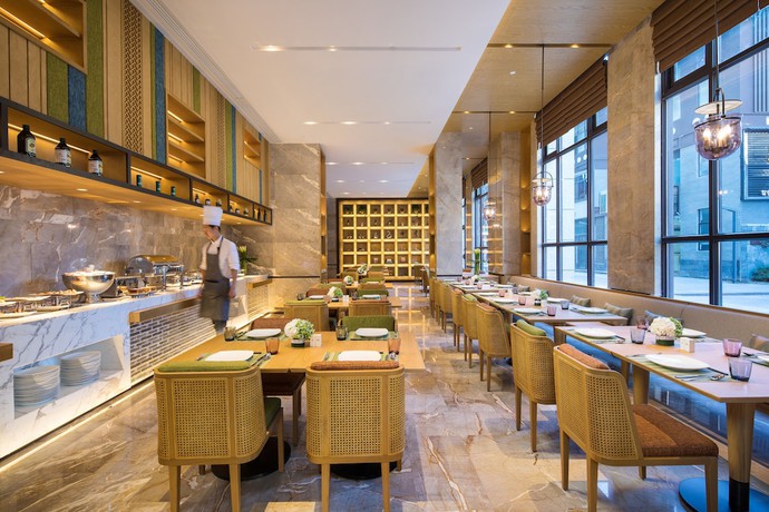 Imagen del bar/restaurante del Hotel Hilton Garden Inn Nujiang. Foto 5
