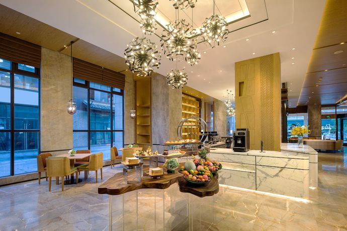 Imagen del bar/restaurante del Hotel Hilton Garden Inn Nujiang. Foto 6