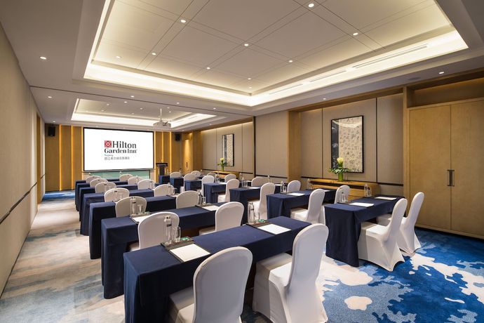 Imagen de los interiores del Hotel Hilton Garden Inn Nujiang. Foto 20