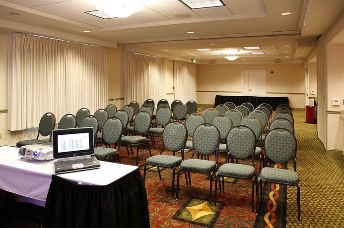 Imagen de los interiores del Hotel Hilton Garden Inn Oakland / San Leandro. Foto 12