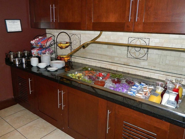 Imagen del bar/restaurante del Hotel Hilton Garden Inn Odessa. Foto 7