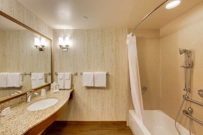 Imagen de la habitación del Hotel Hilton Garden Inn Oklahoma City Bricktown. Foto 2