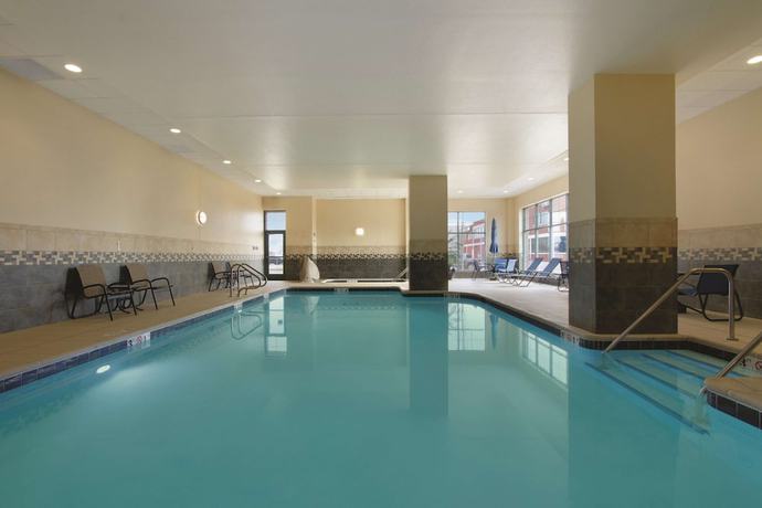 Imagen de la piscina del Hotel Hilton Garden Inn Oklahoma City Bricktown. Foto 20