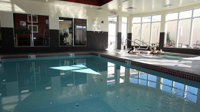 Imagen de la piscina del Hotel Hilton Garden Inn Oklahoma City Midtown. Foto 6