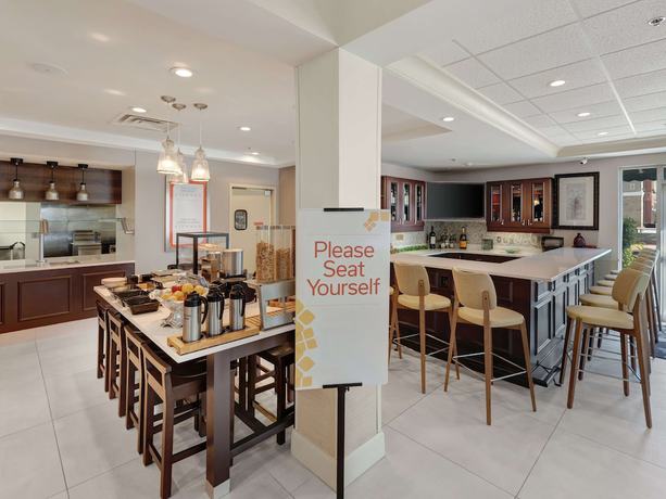 Imagen del bar/restaurante del Hotel Hilton Garden Inn Oklahoma City North Quail Springs. Foto 1