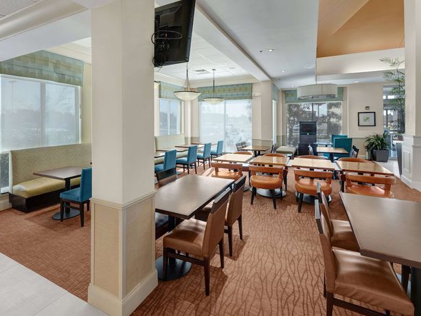 Imagen del bar/restaurante del Hotel Hilton Garden Inn Oklahoma City North Quail Springs. Foto 2