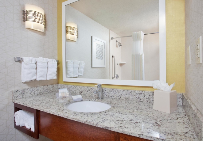 Imagen de la habitación del Hotel Hilton Garden Inn Orange Beach Beachfront. Foto 8