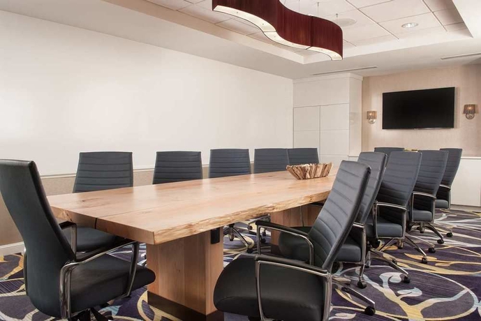Imagen de los interiores del Hotel Hilton Garden Inn Orlando Airport. Foto 12