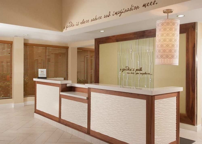 Imagen de los interiores del Hotel Hilton Garden Inn Orlando Airport. Foto 13