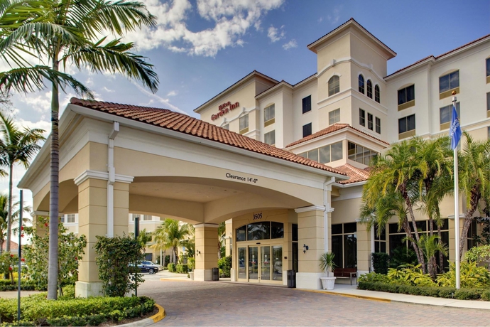 Imagen de los exteriores del Hotel Hilton Garden Inn Palm Beach Gardens. Foto 5