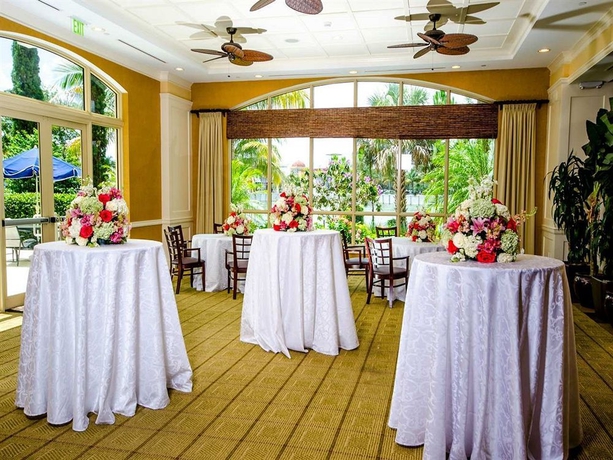 Imagen de los interiores del Hotel Hilton Garden Inn Palm Beach Gardens. Foto 10